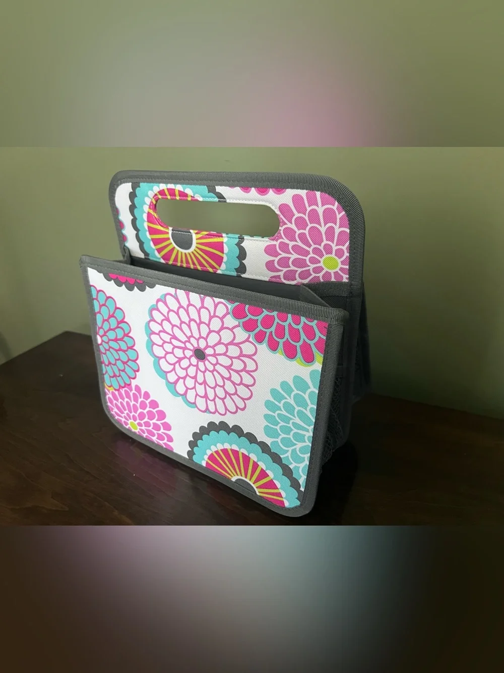Thirty-one double duty caddy